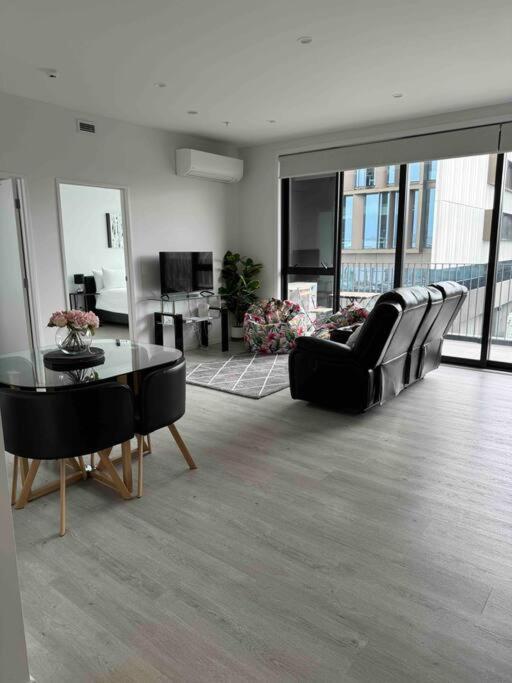 2 Bedrooms Apprtmt Plus Underground Parking In Cbd Christchurch Ngoại thất bức ảnh