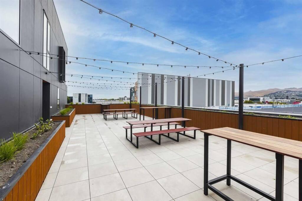 2 Bedrooms Apprtmt Plus Underground Parking In Cbd Christchurch Ngoại thất bức ảnh